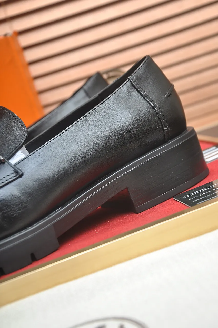 Factory price 500💶[HERMES] (cowhide lining)🍀Italian top luxury🍀He does not pursue novel styles and gorgeous colors, but attracts the favor of successful men with his flawless, elegant and classic style. Formal leather shoes This very comfortable, simple and stable style allows you to easily match any style! The pattern is absolutely 1:1 refined from the original case, and we strive for excellence in materials, imported cowhide + cowhide lining💪💪💪extraordinary texture👍! Code number: 38-45 (45 customized)